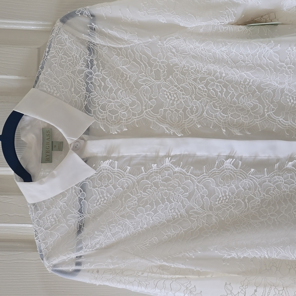 RYEGRASS BRAND WOMEN'S SHEER WHITE FRONT BUTTON BLOUSE TOP SIZE MEDIUM
